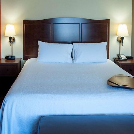 Hampton Inn & Suites Watertown Εξωτερικό φωτογραφία