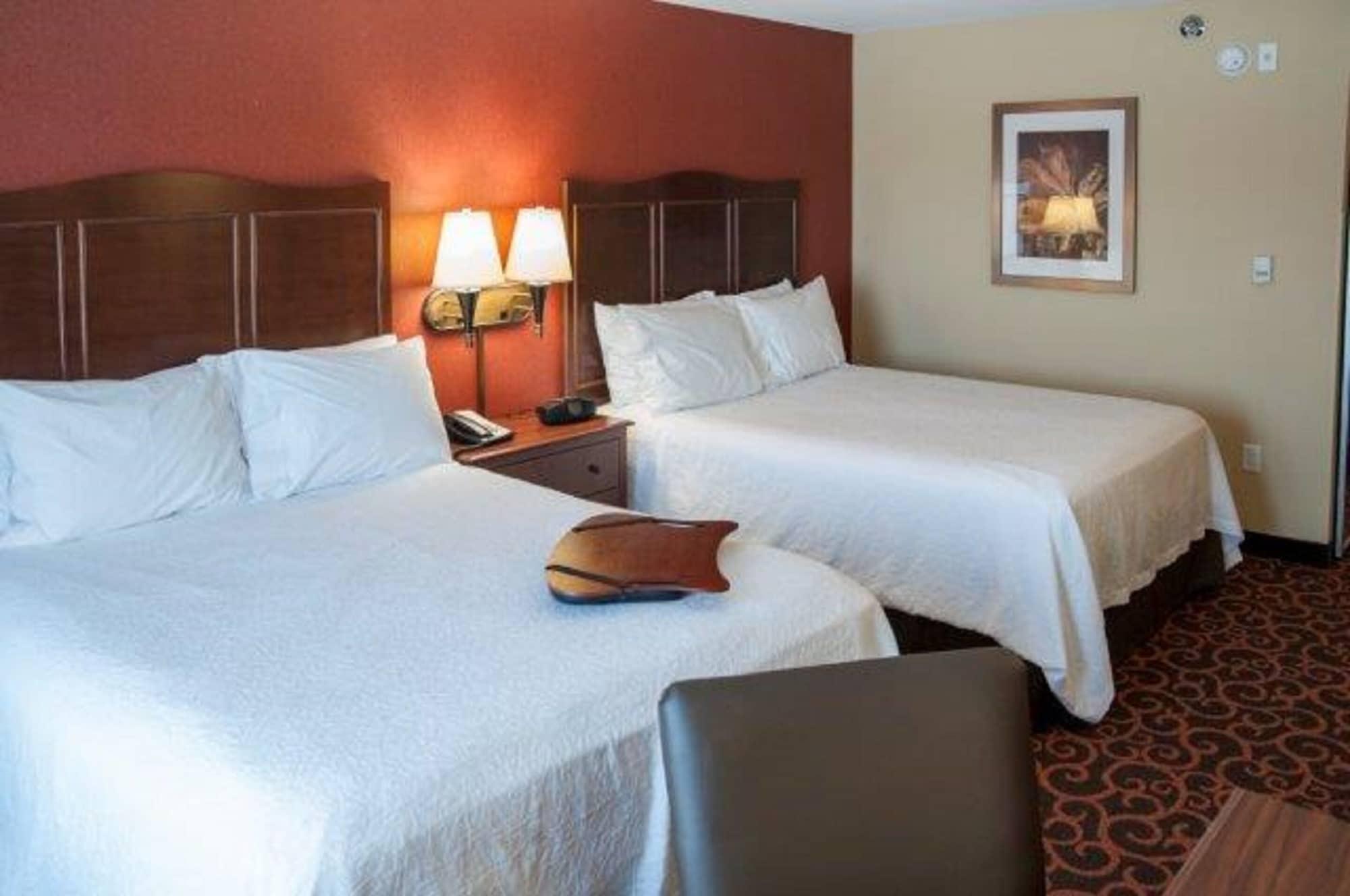 Hampton Inn & Suites Watertown Εξωτερικό φωτογραφία
