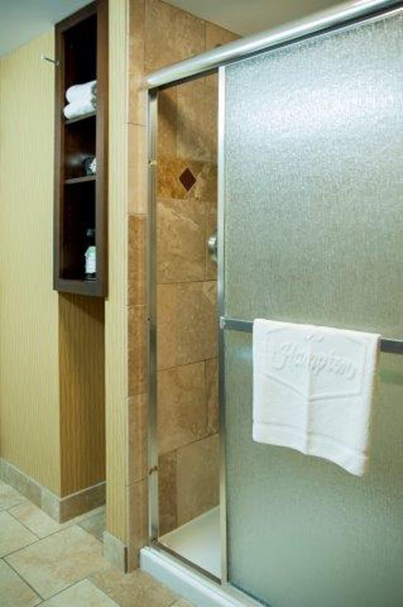 Hampton Inn & Suites Watertown Εξωτερικό φωτογραφία