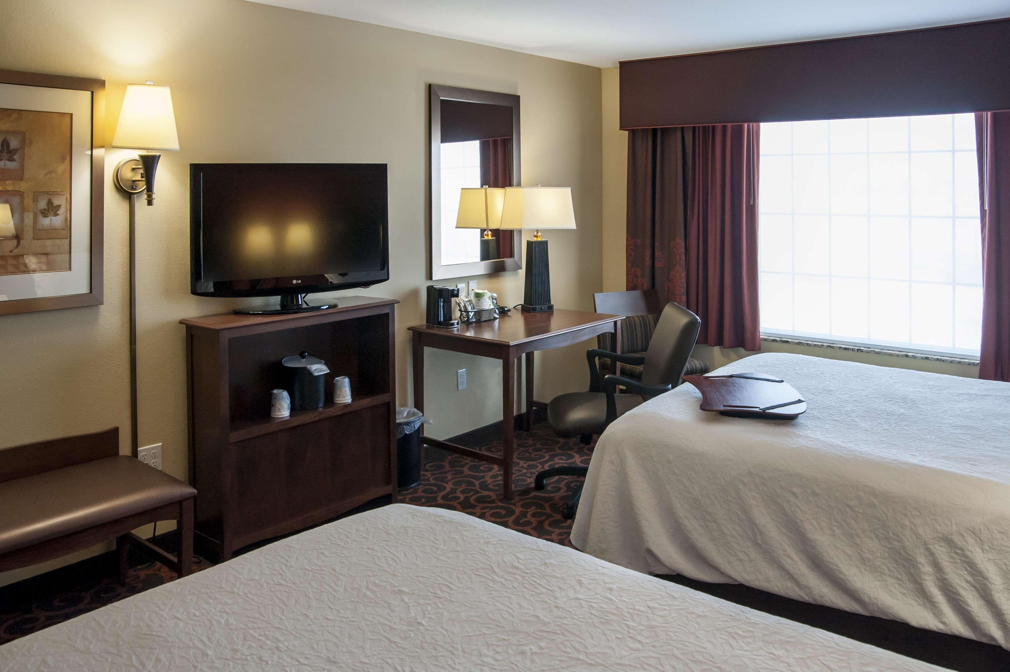 Hampton Inn & Suites Watertown Εξωτερικό φωτογραφία