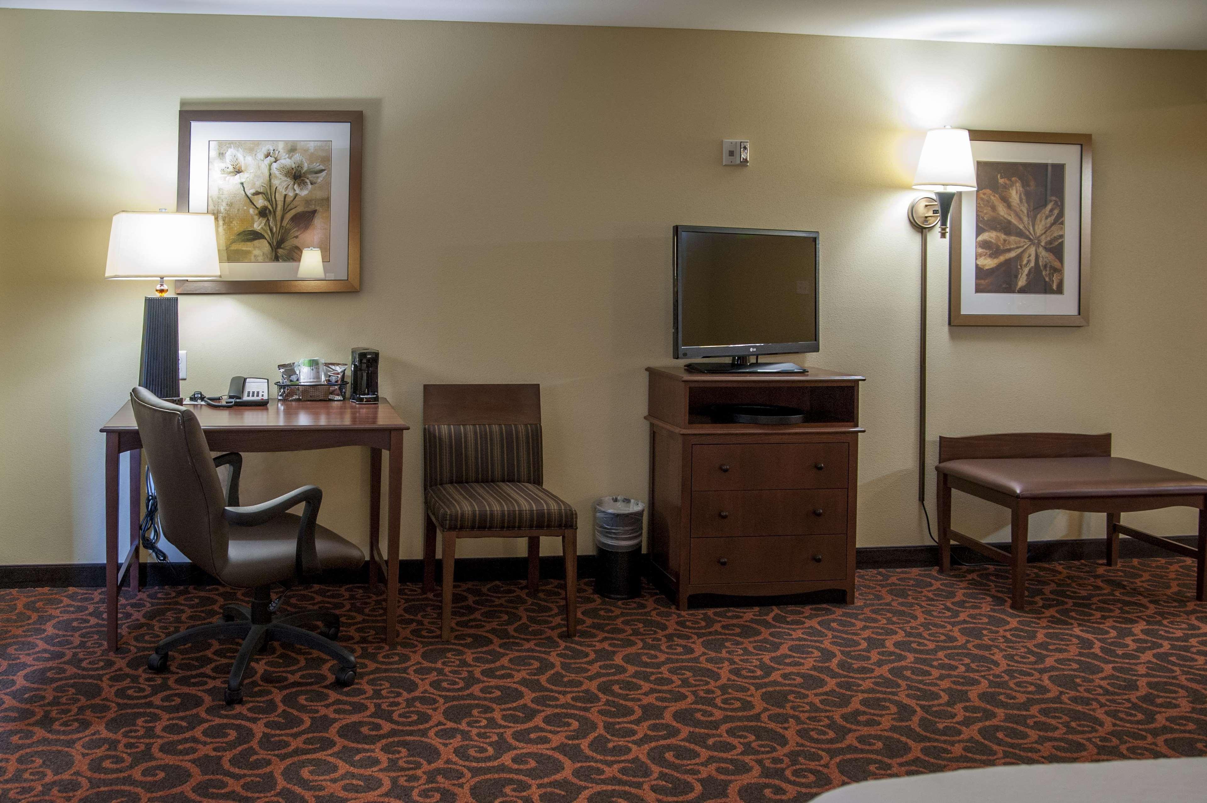 Hampton Inn & Suites Watertown Εξωτερικό φωτογραφία