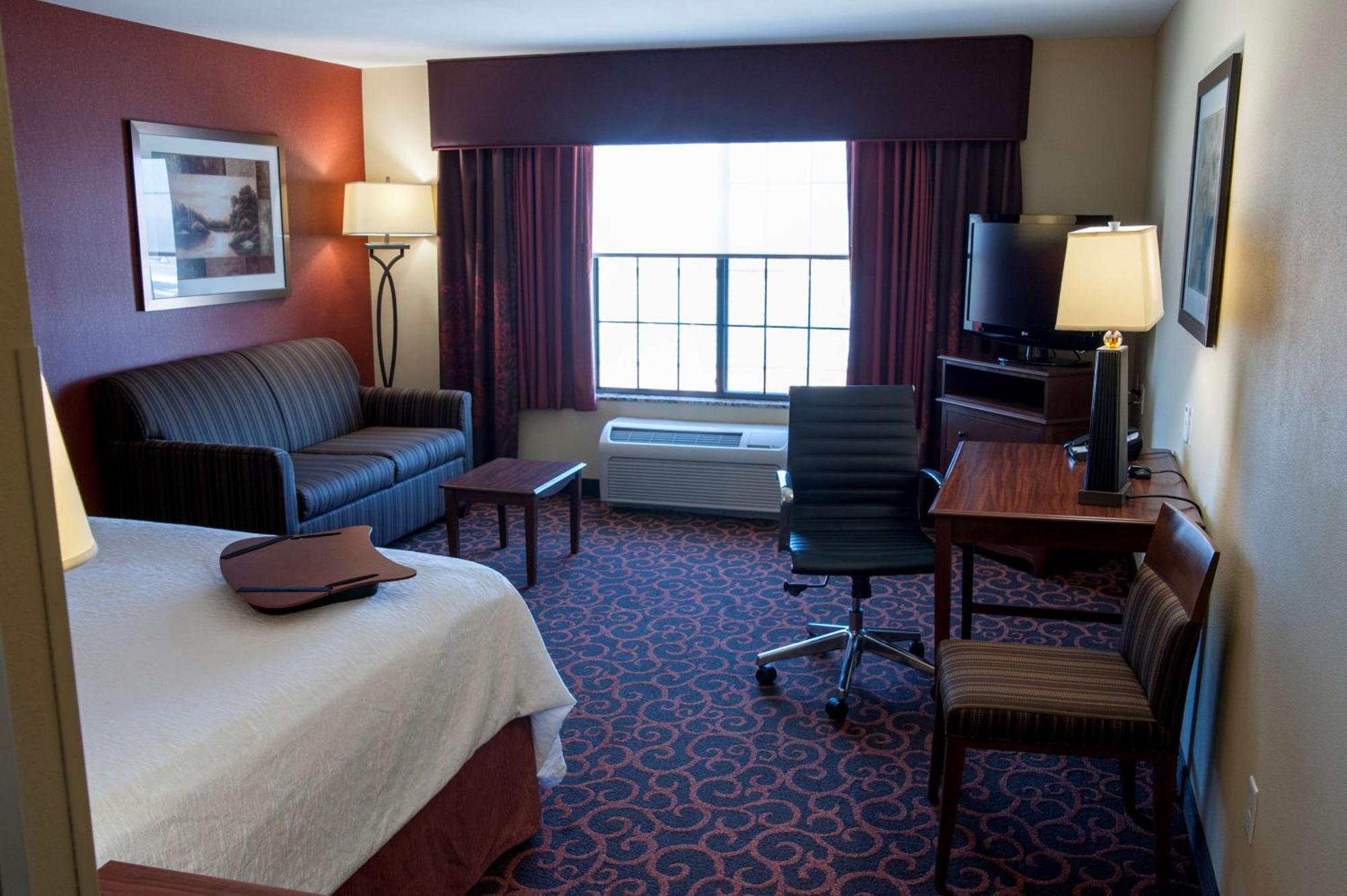 Hampton Inn & Suites Watertown Εξωτερικό φωτογραφία