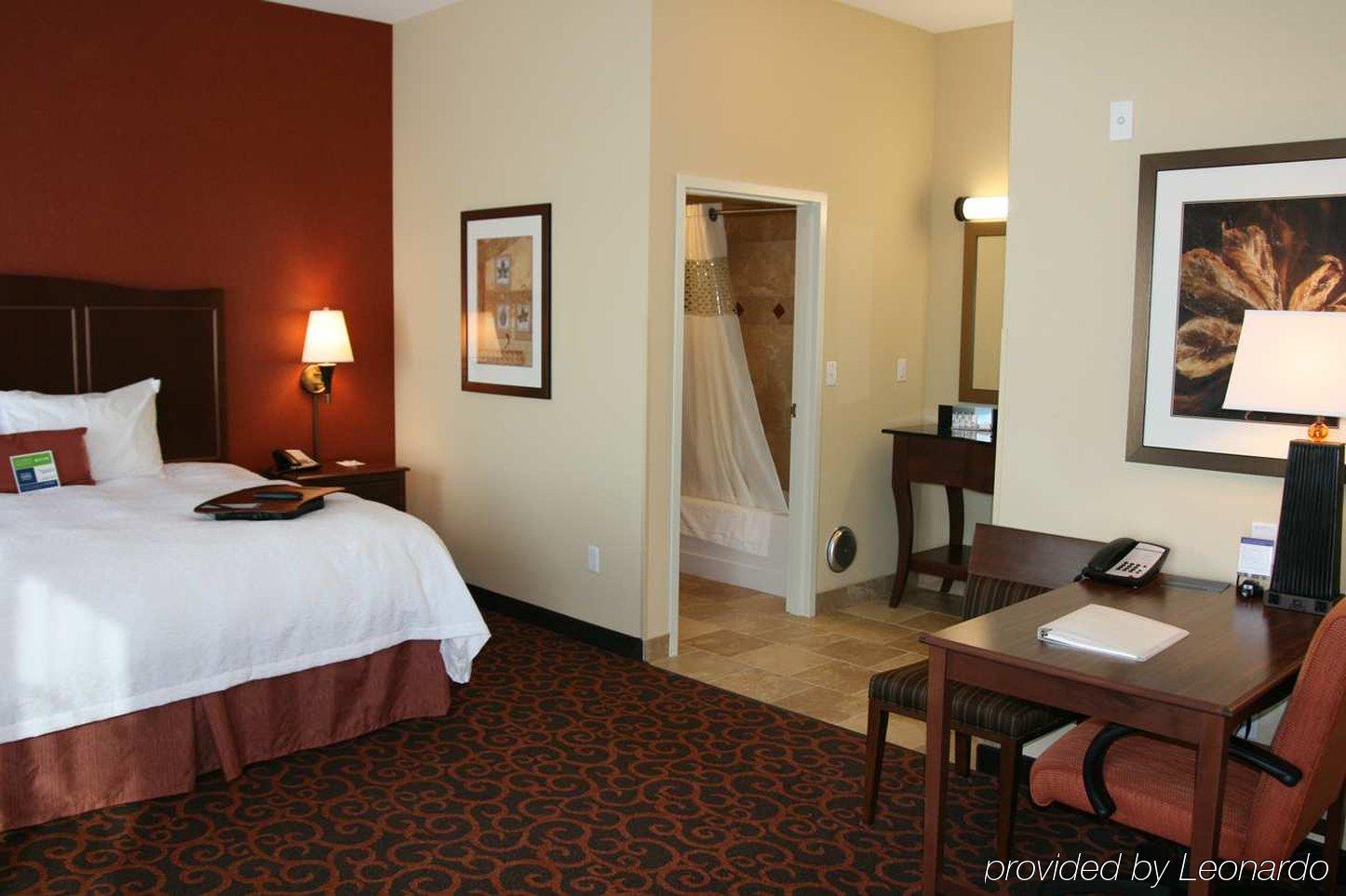 Hampton Inn & Suites Watertown Δωμάτιο φωτογραφία
