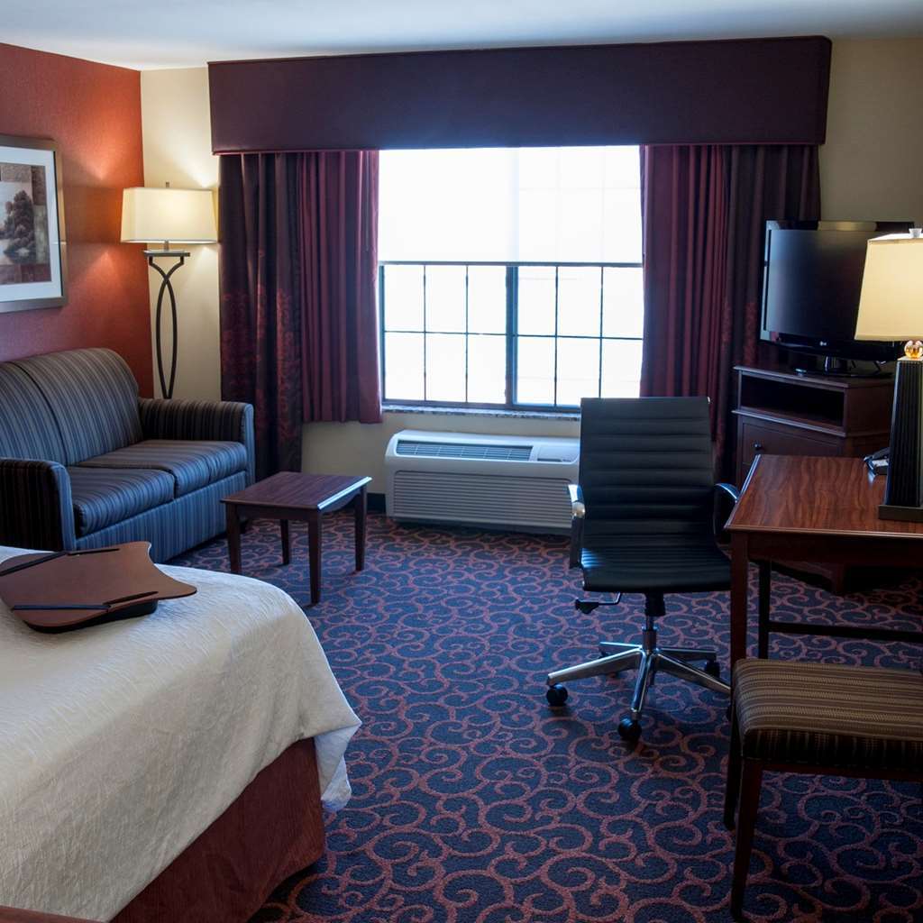 Hampton Inn & Suites Watertown Δωμάτιο φωτογραφία