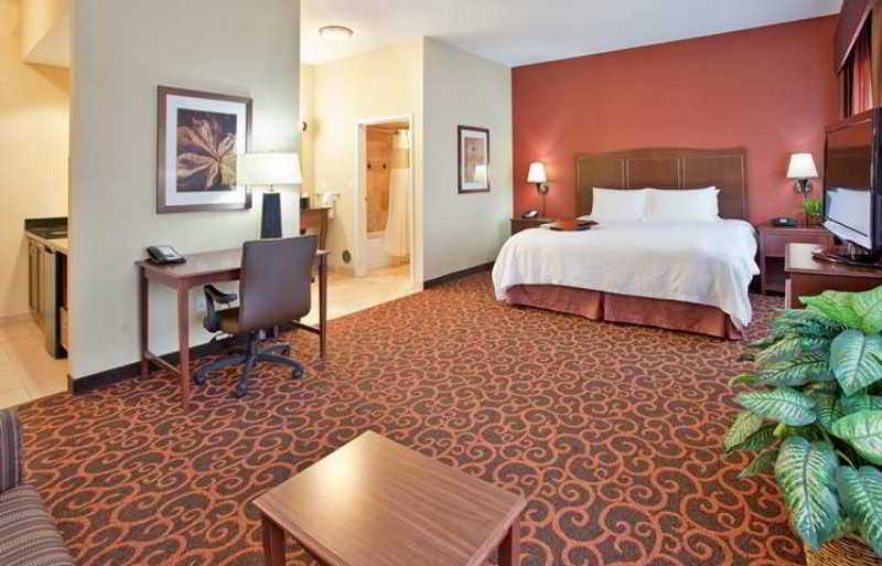 Hampton Inn & Suites Watertown Εξωτερικό φωτογραφία
